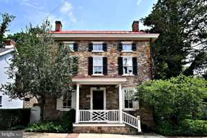 featured image of 53 N Church St