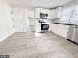 featured image of 83 W Lincoln Hwy