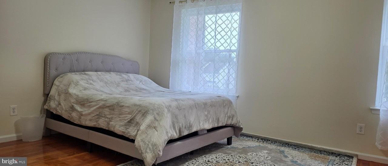 1119 Sheffield Ct - Photo 5 of 8