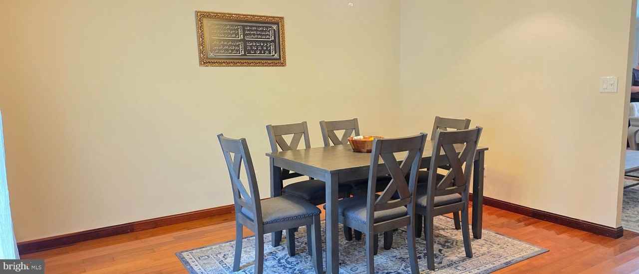 1119 Sheffield Ct - Photo 3 of 8