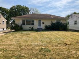 100 Florisota Dr - Photo 1 of 1