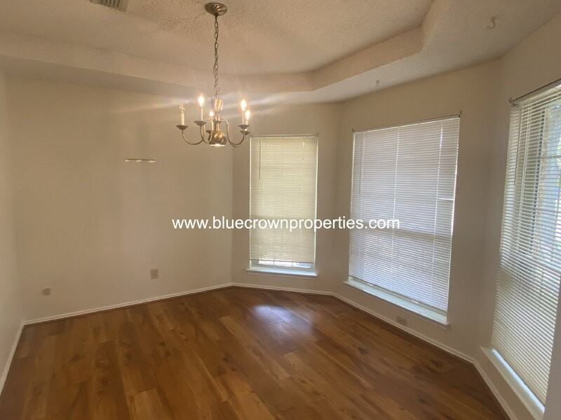 3508 Jonquil Ln - Photo 3 of 15