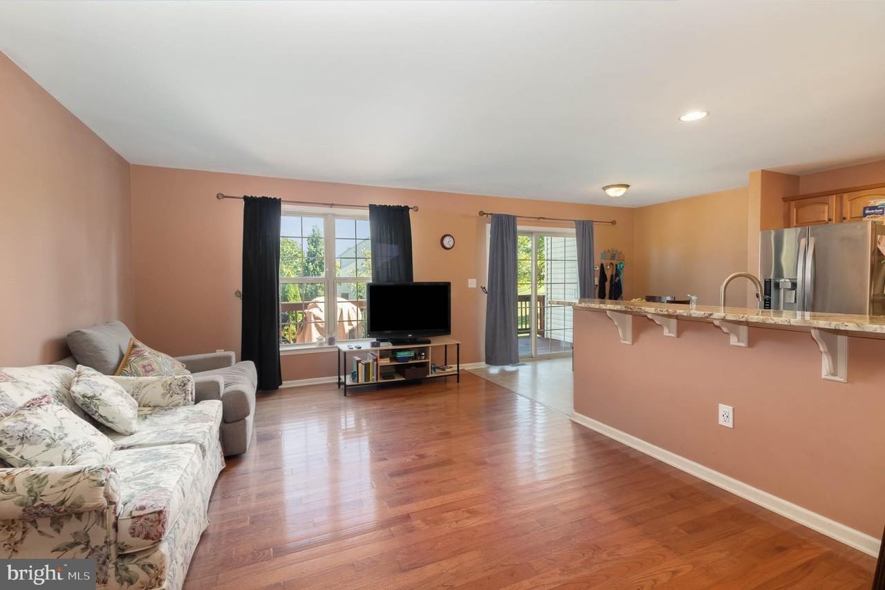 471 Nursery Dr N - Photo 5 of 25