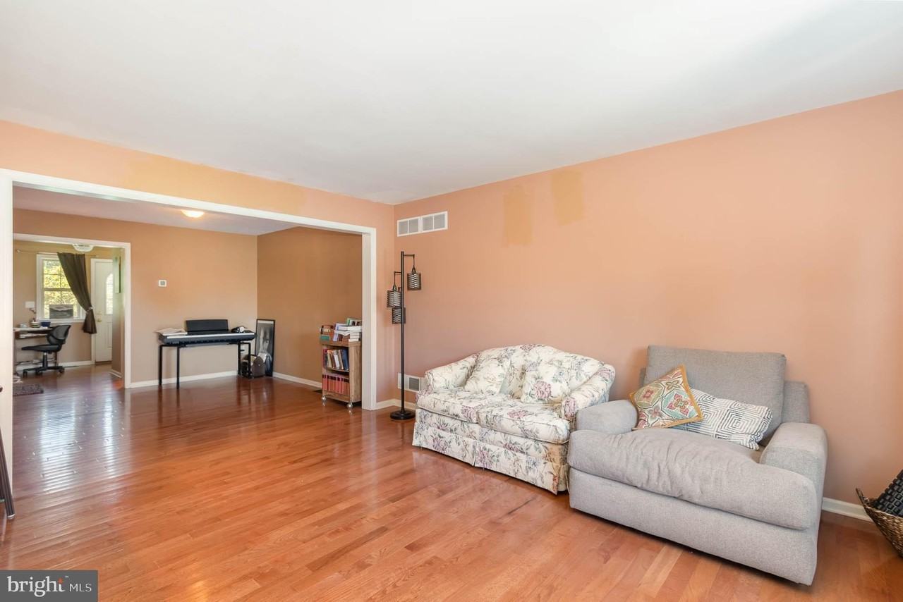 471 Nursery Dr N - Photo 7 of 25