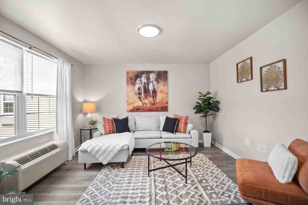 Cub Cir - Photo 2 of 28