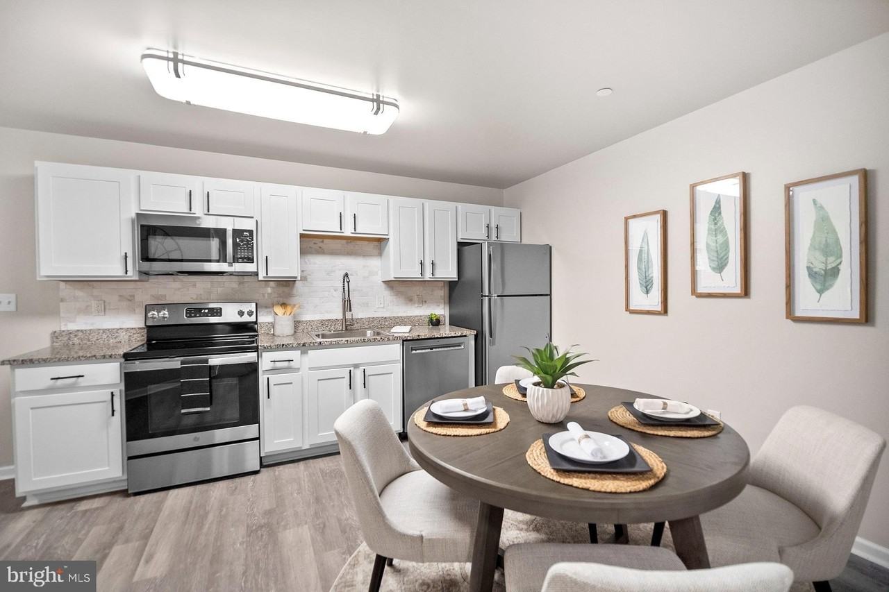 Cub Cir - Photo 4 of 28