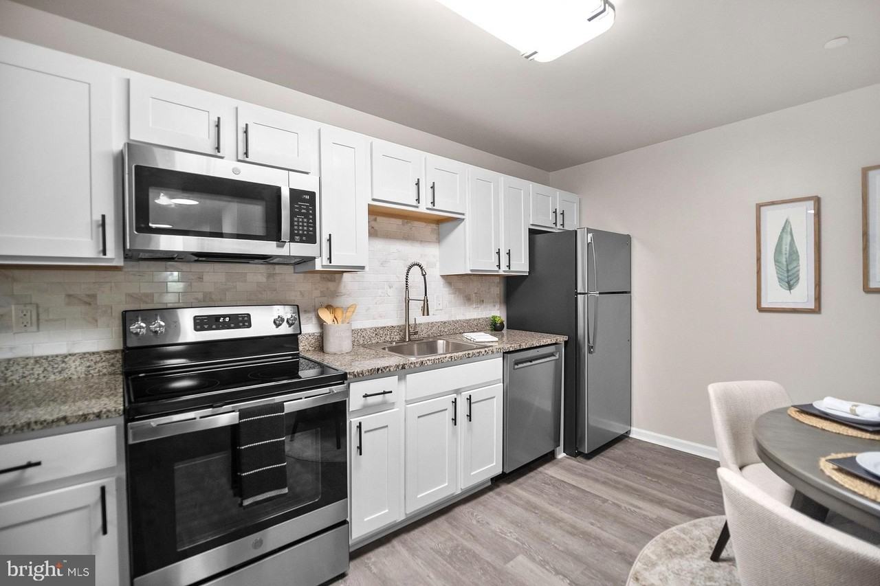 Cub Cir - Photo 5 of 28