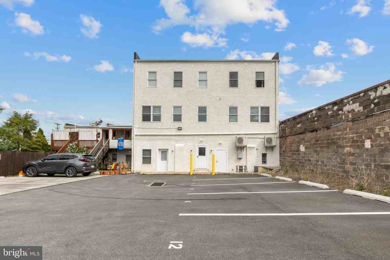 316 Bridge St Apt D #D - Photo 3 of 46