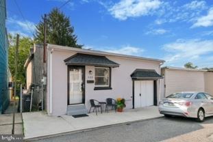 132 Penn St - Photo 1 of 1