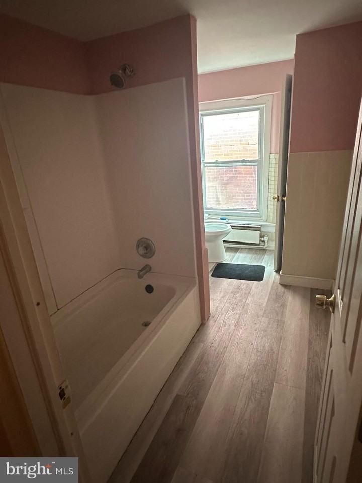 29 W Gay St Apt 3 #3 - Photo 5 of 8