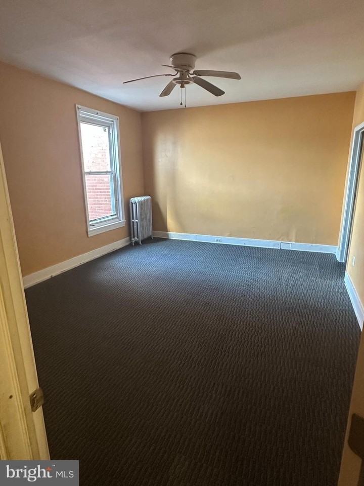 29 W Gay St Apt 3 #3 - Photo 6 of 8