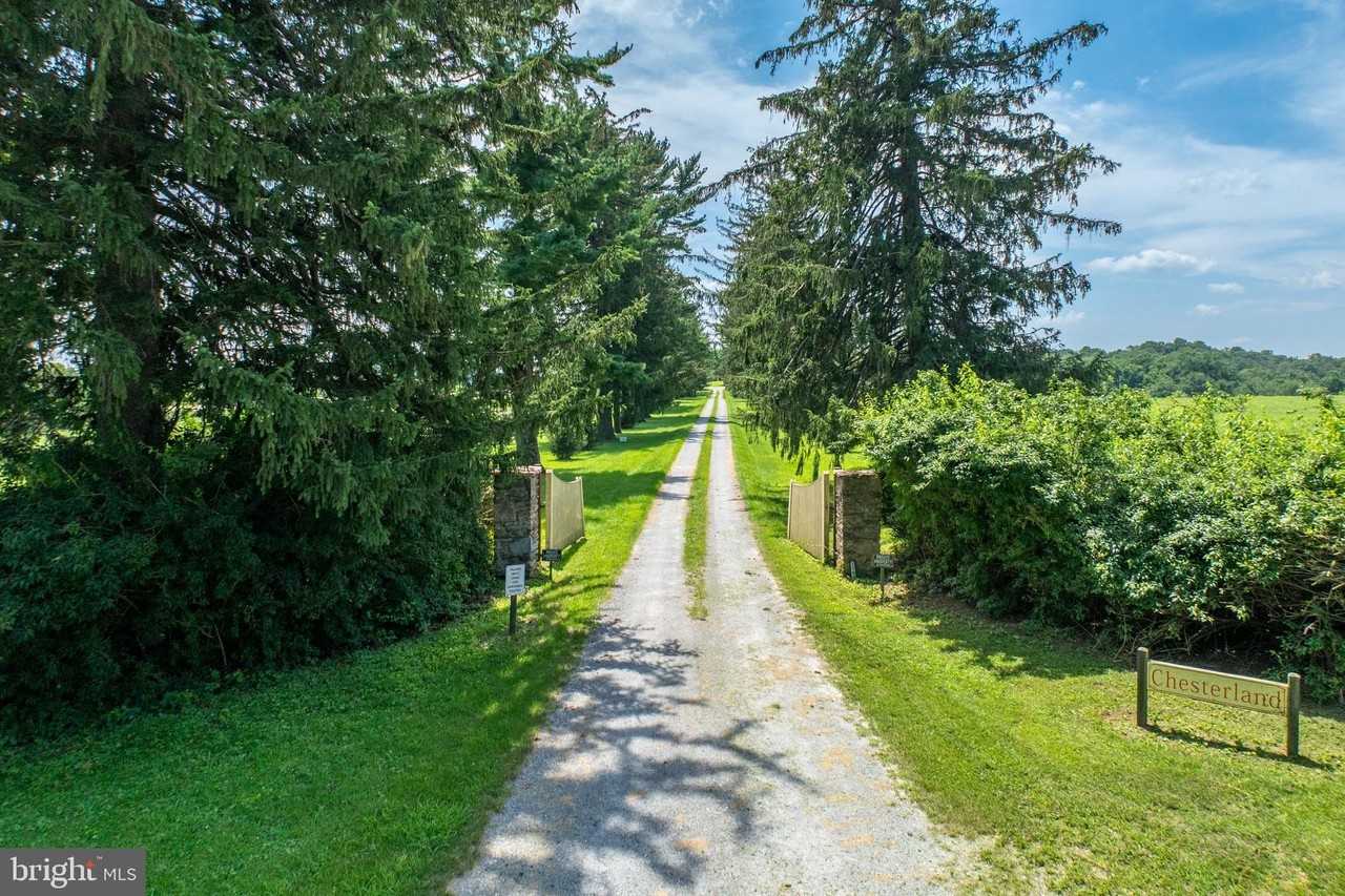 1560 W Doe Run Rd - Photo 3 of 50