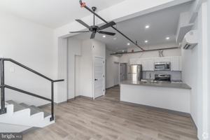 featured image of 224 Hall St Apt 7 #7