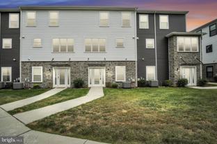 115 HIGH POINTE Drive unit: 48 #48 - Photo 1 of 1