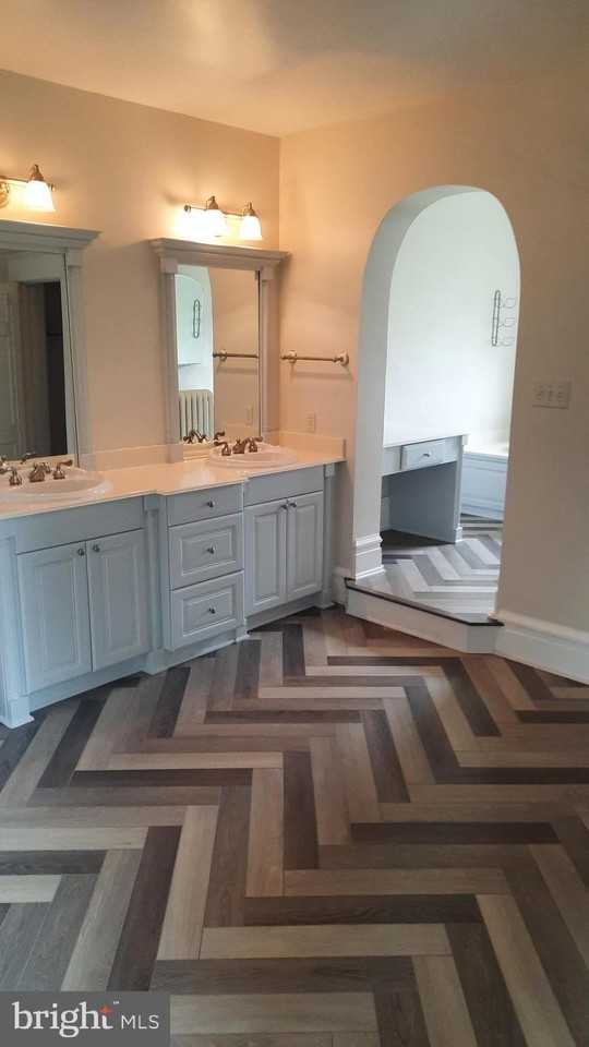 2315 Magnolia Dr - Photo 2 of 28