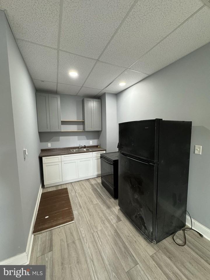 15 S Church Ln Ste 1a #1A - Photo 3 of 6