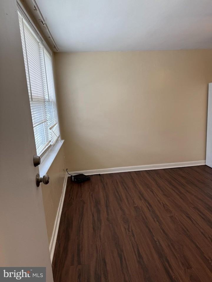 7122 Clinton Road - Photo 3 of 12