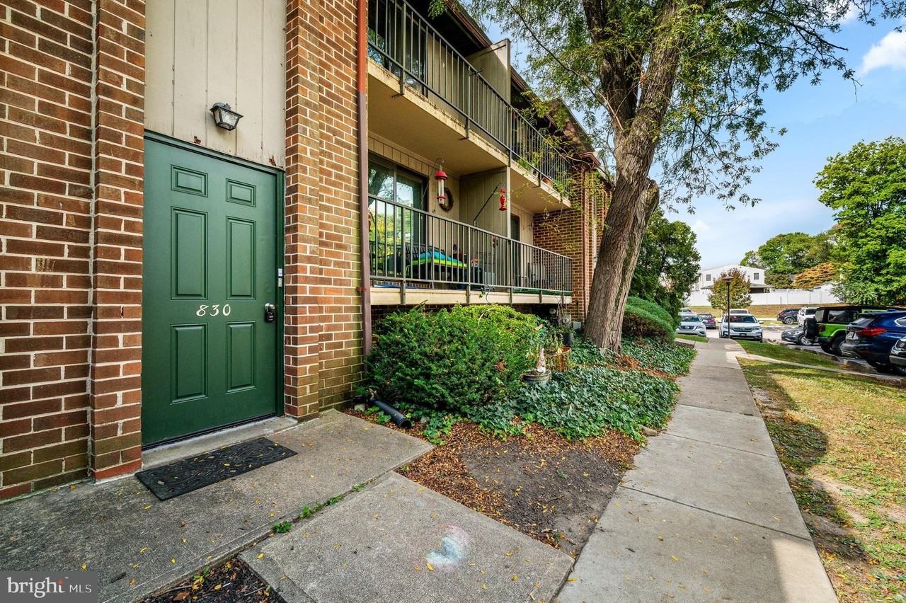 830 Putnam Boulevard #B - Photo 3 of 14