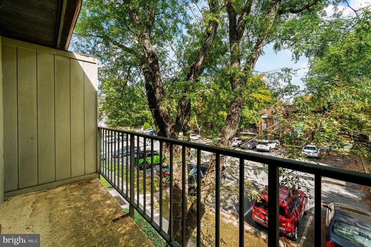 830 Putnam Boulevard #B - Photo 6 of 14