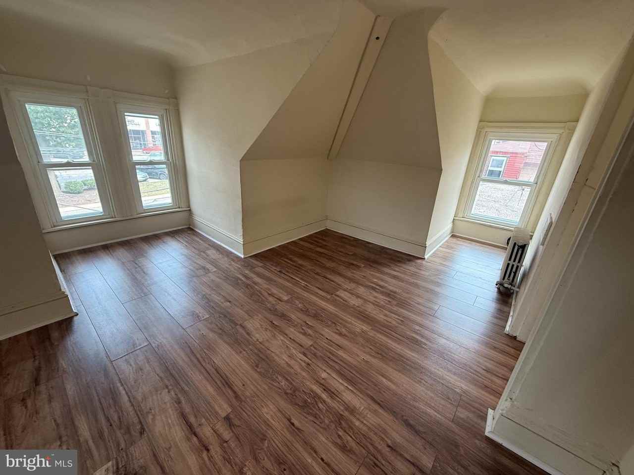 388 West Lancaster Avenue - Photo 6 of 24