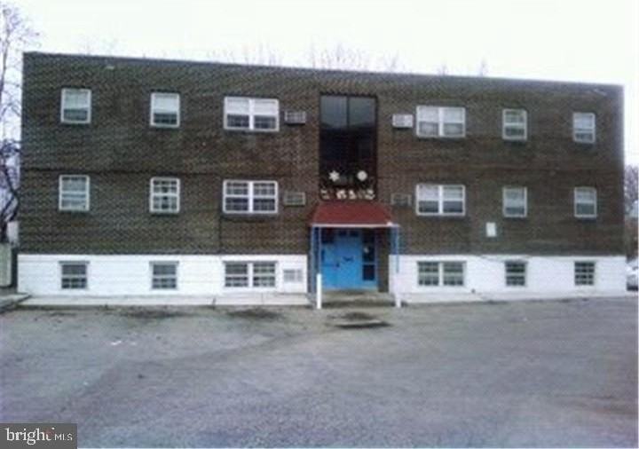 744 E Chester Pike Apt 12 #12 - Photo 2 of 2