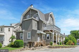 featured image of 660 Loraine St Apt 2 #2