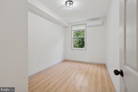 9 W Hinckley Ave Unit 3 #3 - Photo 5 of 25