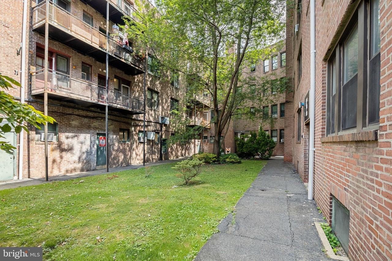 7250 Chestnut St Unit E-101 #E101 - Photo 3 of 18