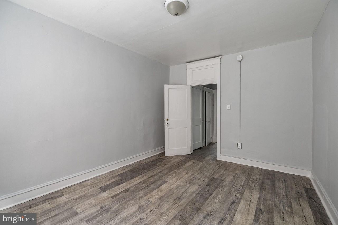 Garrett Rd #E101 - Photo 4 of 19