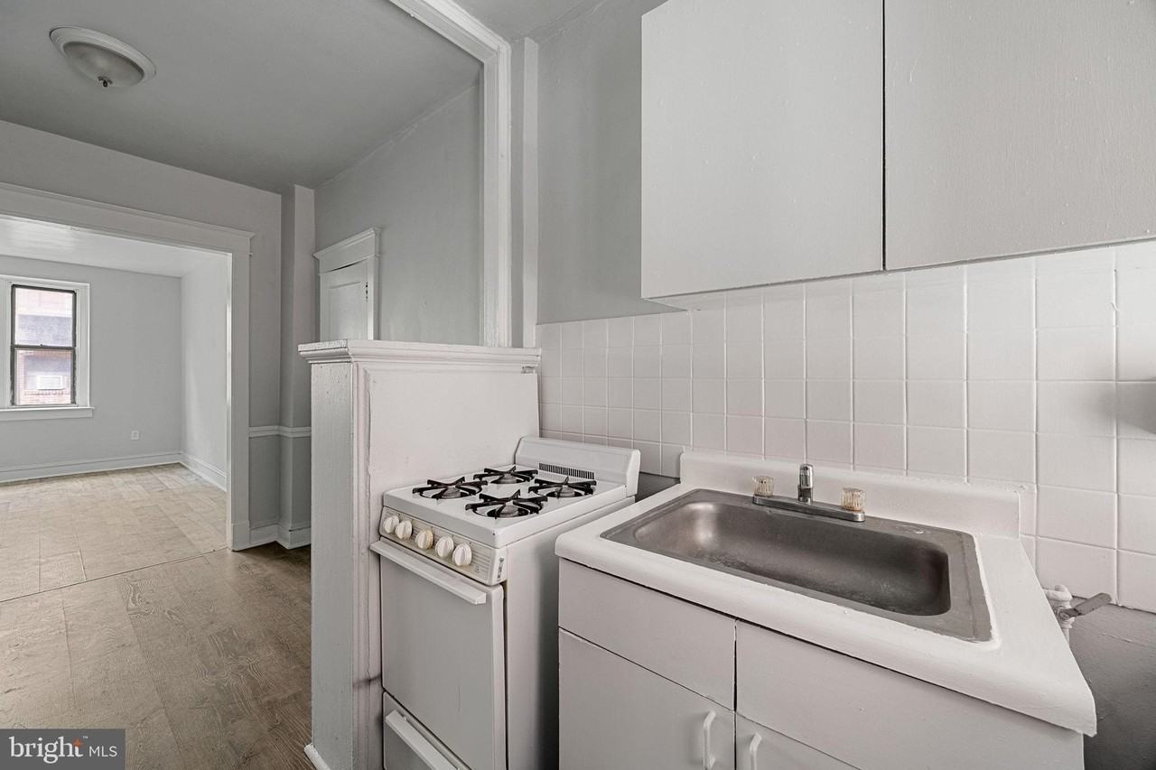 Garrett Rd #E101 - Photo 6 of 19