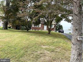 featured image of 728 Oak Way