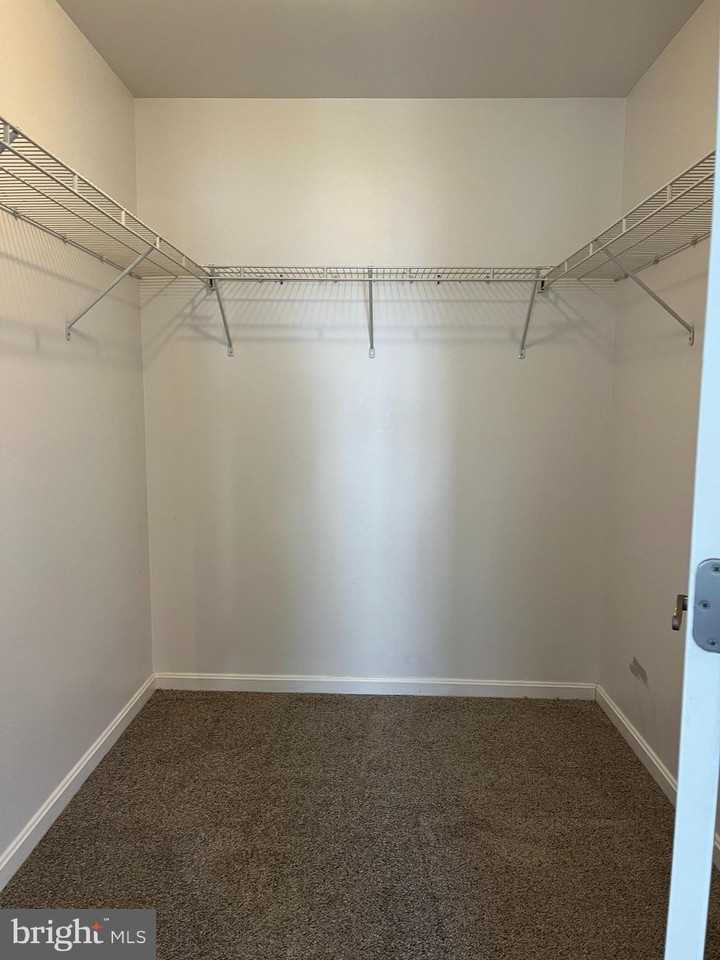 3650 Rolling Hills Drive - Photo 4 of 20