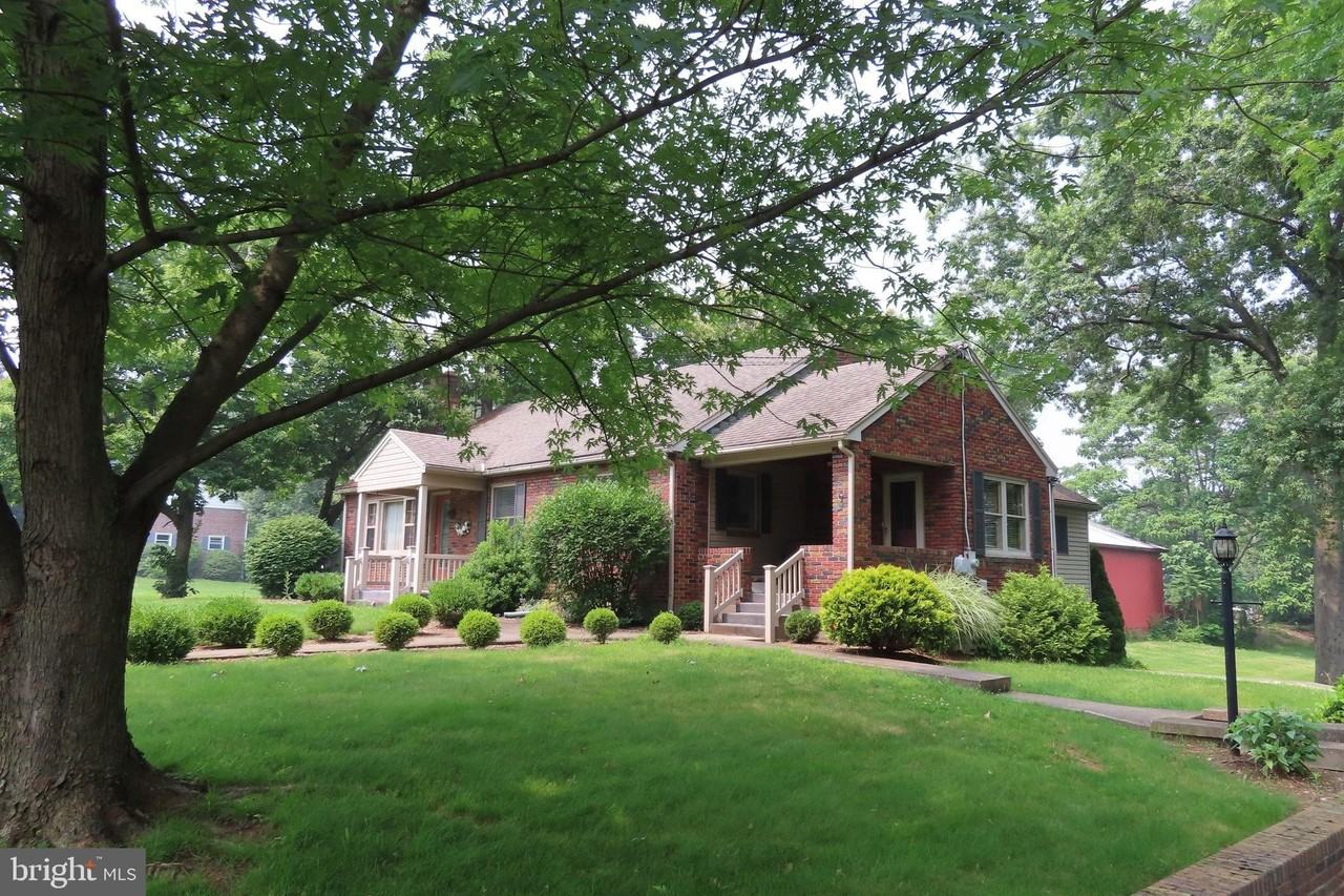 14109 Buchanan Trl W - Photo 2 of 38