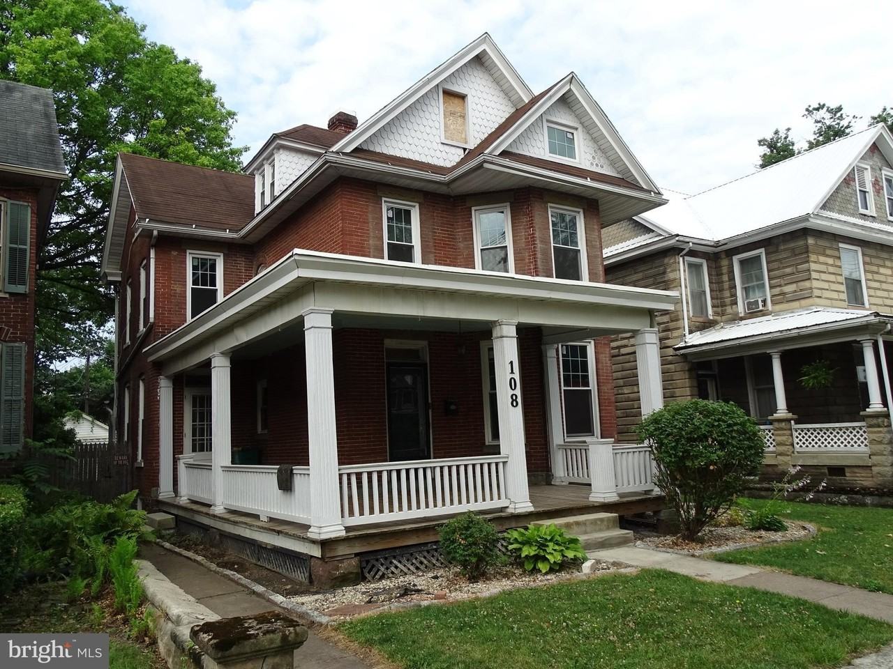 108 Commerce Street - Photo 3 of 23