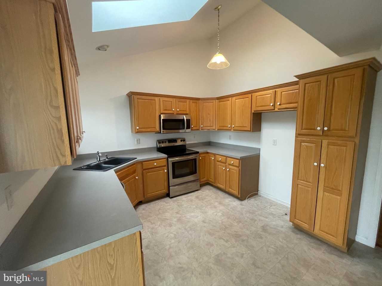 115 Springbrook Court - Photo 6 of 20