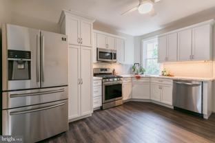 340 340 COLLEGE Avenue unit: Carriage House - Photo 1 of 1