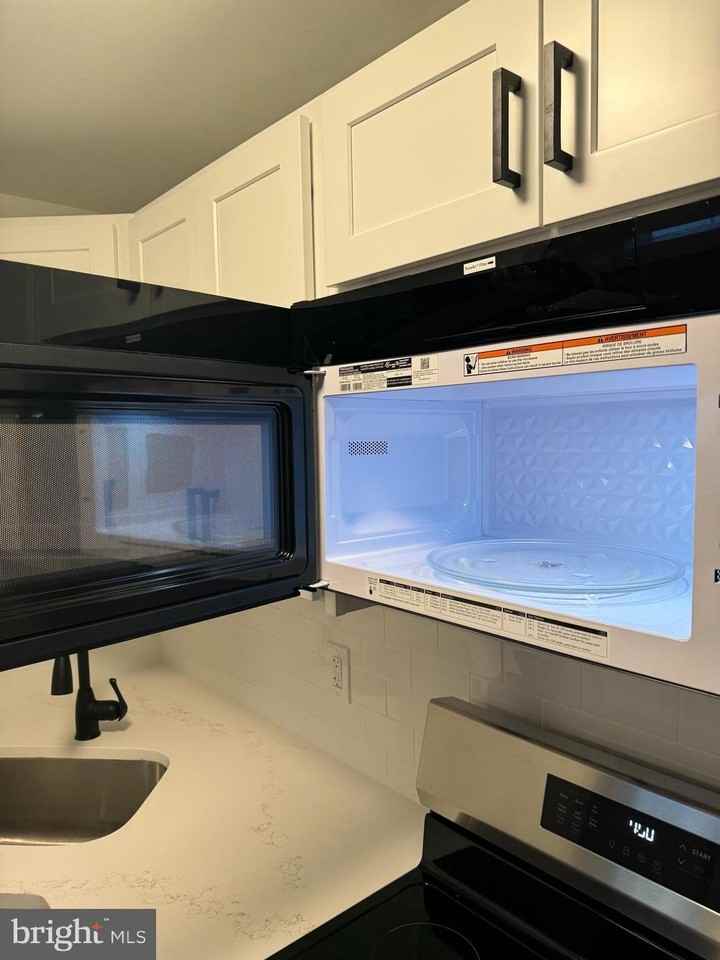 1841 Davisville Road #G4 - Photo 4 of 12