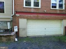 662 662 E MARSHALL Street unit: Garage - Photo 1 of 1