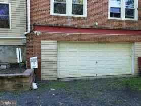 662 662 E MARSHALL Street unit: Garage - Photo 1 of 1