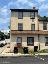 202 E Elm St - Photo 1 of 1