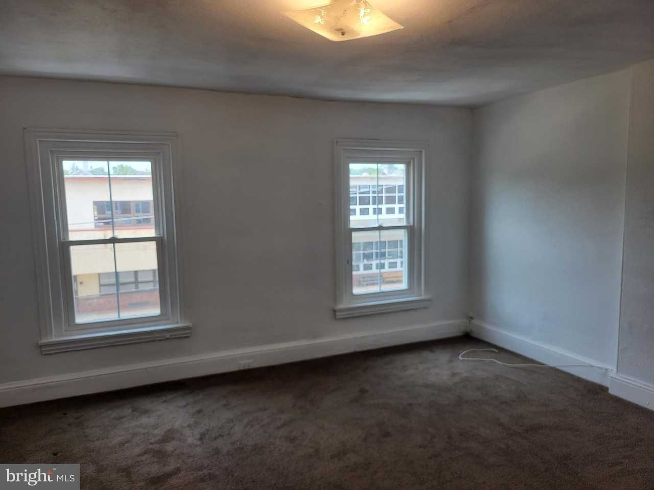 512 Chain St Apt 2f #2F