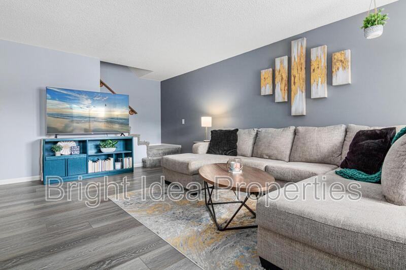 7633 Wedgewood Court North - Photo 6 of 28