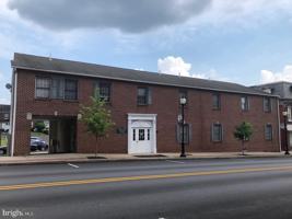 featured image of 358 Main St Apt 4 #4