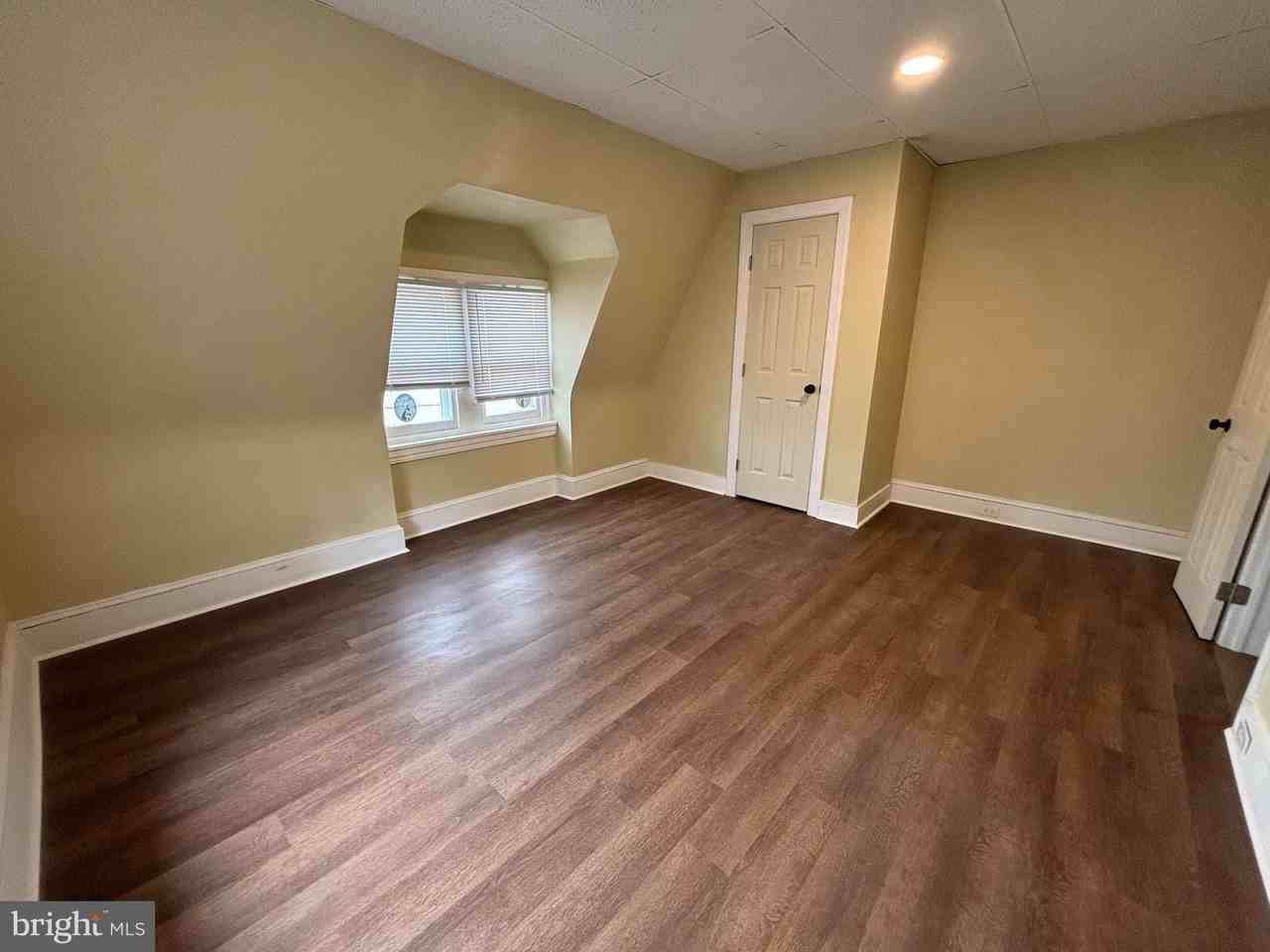 130 E 4th St Unit 2 #2 - Photo 6 of 17