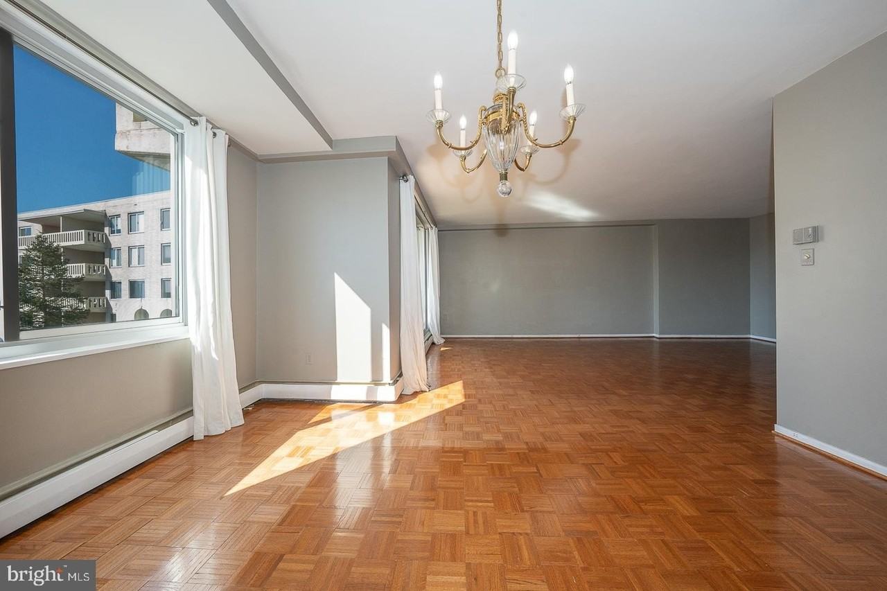 191 Presidential Blvd Unit R822 #R822 - Photo 5 of 50