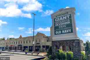 383 Lakeside Rd Apt 104 #104 - Photo 1 of 1