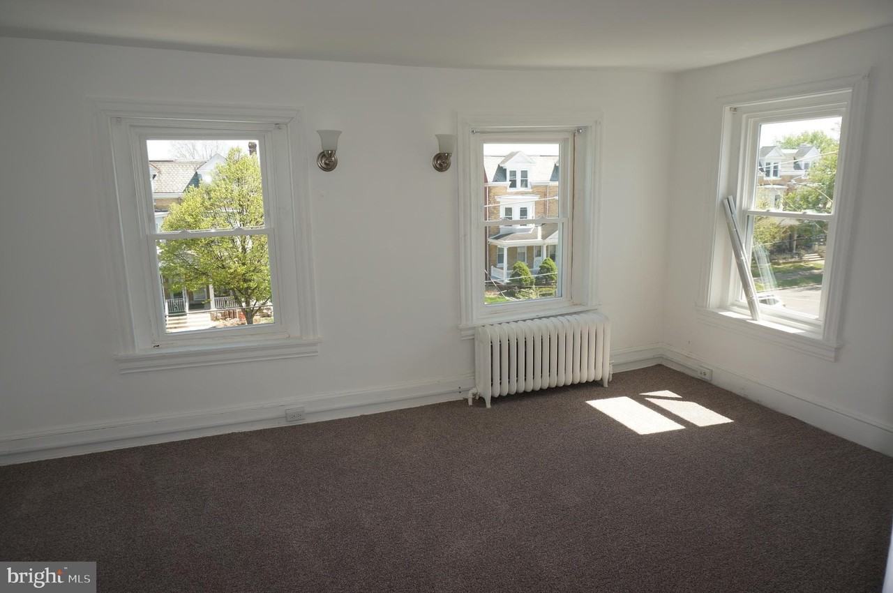 727 Haws Ave Unit 2 #2 - Photo 6 of 12