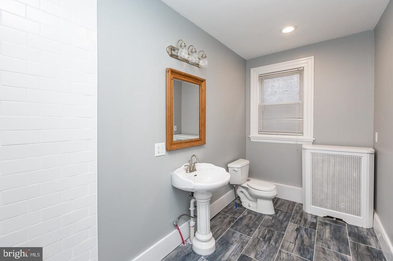 1007 W Lancaster Ave - Photo 5 of 13