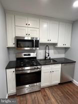 306 Washington St Apt 8 #8 - Photo 1 of 1