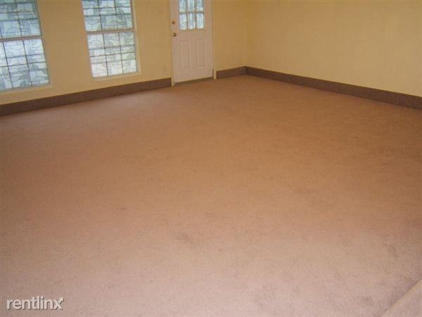 2606 Orion Dr - Photo 2 of 12